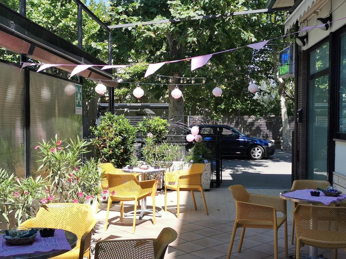 רימיני Hotel Ideale Young People Under 40 מראה חיצוני תמונה