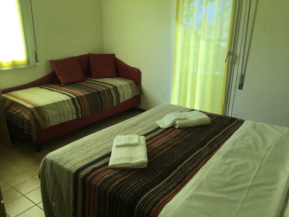 רימיני Hotel Ideale Young People Under 40 מראה חיצוני תמונה