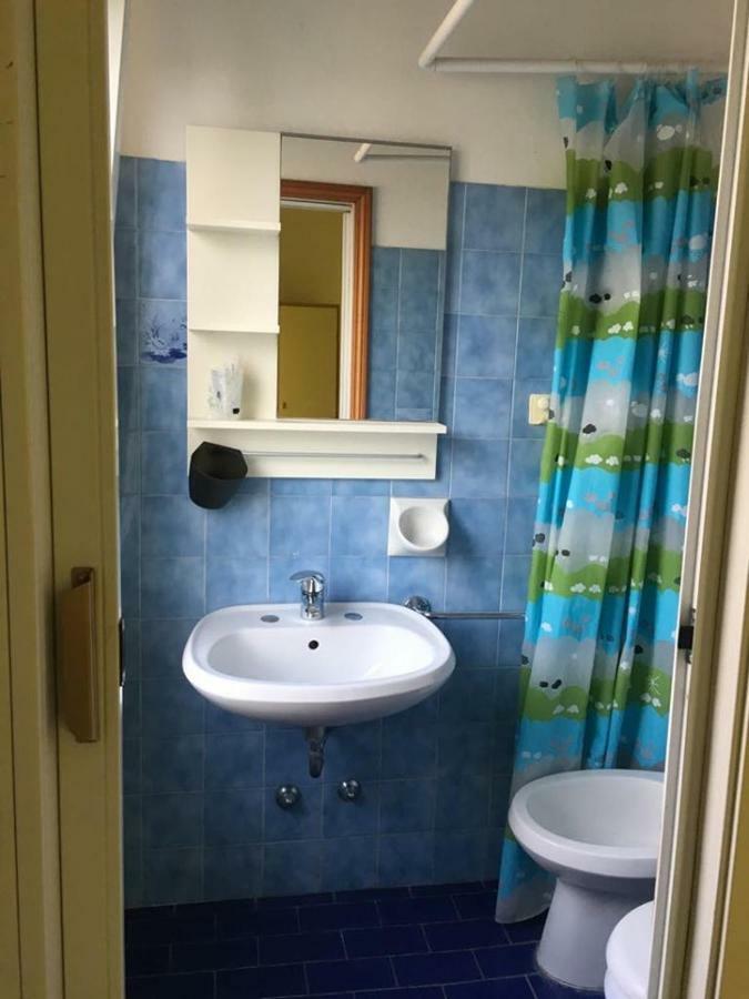רימיני Hotel Ideale Young People Under 40 מראה חיצוני תמונה